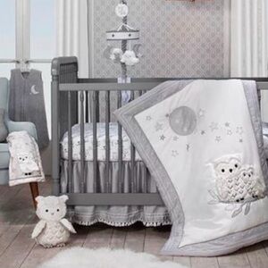 Nursery/Baby Luna White/Gray Celestial Owl -5 Piece Crib Bedding Set